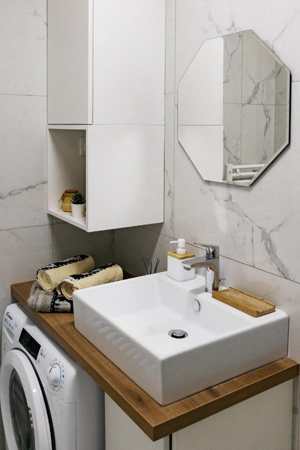 Woody - Comfy Apartment In Siska Liubliana Exterior foto